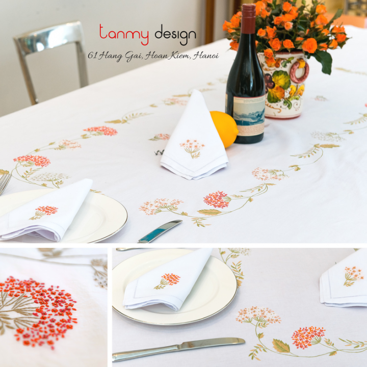 Rectangle  hydrangea flower embroidered table cloth (300x180cm) - include 12 napkins